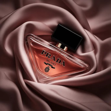 Prada Paradoxe 90 ml Kadın Parfümü EDP Çiçeksi Koku ile Fiyatı