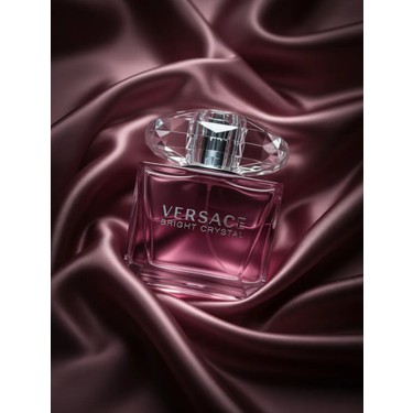 Versace Bright Crystal Kadın Parfüm 200 ml Çiçeksi Koku ile Fiyatı