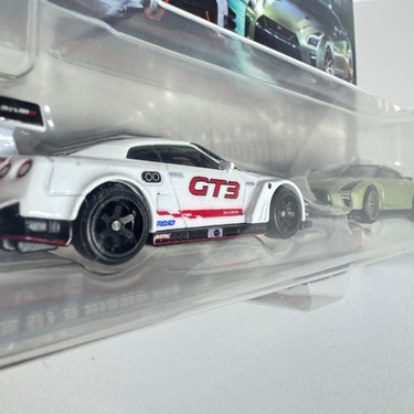 Hot Wheels Premium 2'li Nissan Gt-R Nismo Gt3 / Nissan Gt-R Fiyatı
