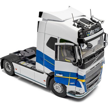 Solido S2400106 1/24 Volvo Trucks FH16 GLOBETROTTER XL Fiyatı