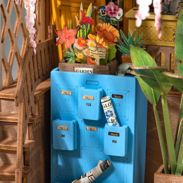 Rolife TGB06 Garden House Kitap Köşesi Book Nook Dıy Fiyatı