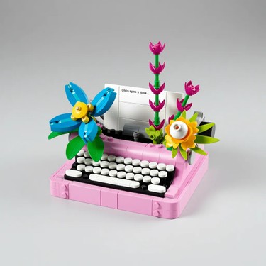 LEGO® Creator 3'ü 1 Arada Çiçekli Daktilo 31169 - 363 Parça Fiyatı