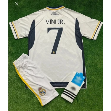 Cheecky Chic Real Madrid 2023/24 Yeni Sezon Vini Jr Çocuk Forması Şort Çorap 4'lü Set