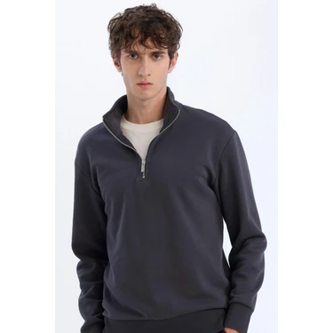 DeFacto Comfort Regular Fit Rahat Kalıp Fermuarlı Dik Yaka Basic Düz Sweatshirt