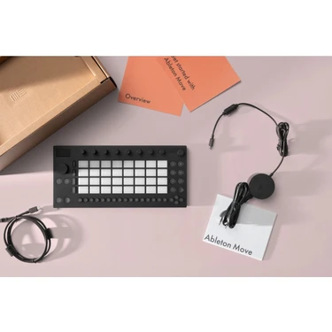 Ableton Move - Taşınabilir, Pilli ve Kendinden Hoparlörlü