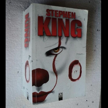 Altın Kitaplar Yayınevi O: It - Sansürsüz Tam Metin Stephen Kitabı