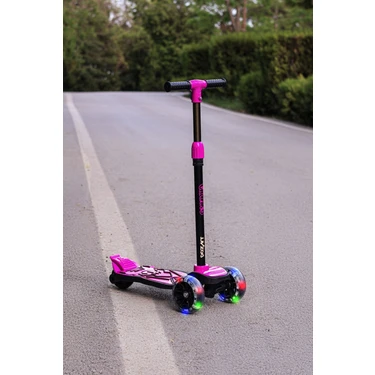 Scooter Chanky Ekstra Kalın LED Işıklı Tekerler Güçlü Fren 100KILO 3yaş Üstü Uygundur