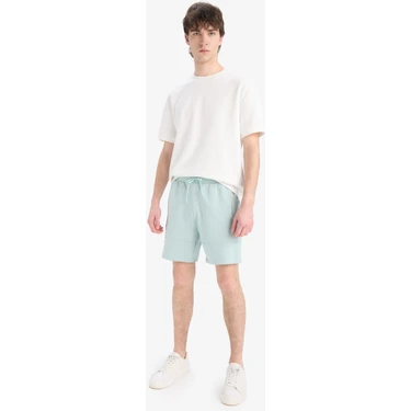 DeFacto Slim Fit Dar Kesim Dar Paça Basic Düz Şort
