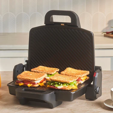 Emsan Future Essential Tost Makinesi Matte Black 1800