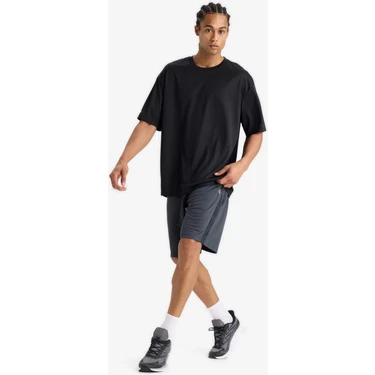 DeFacto Standart Fit Sporcu Kısa Paça Şort