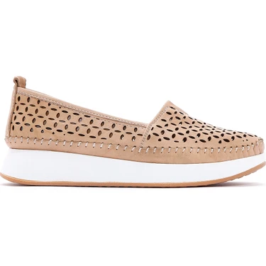 Derimod Kadın Bej Kalın Tabanlı Deri Comfort Loafer