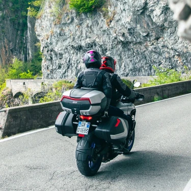 Givi Gıvı V58N Su Geçirmez Arka Çanta 58 Litre Kapasite ile Fiyatı