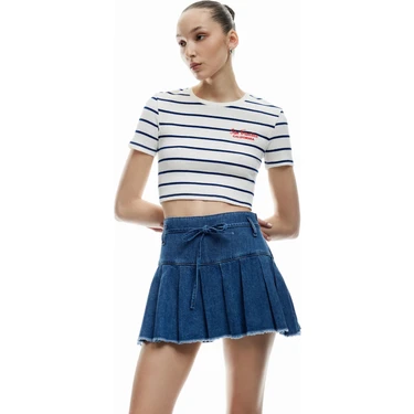 Koton Pamuklu Kemer Detaylı Pileli Denim Mini Şort