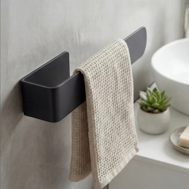 Zift Unique Paslanmaz Çelik Havluluk Mat Siyah Yapışkanlı Sistem ile Modern Banyo