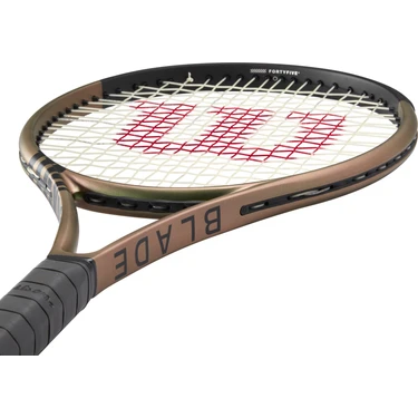 Wilson Blade 100UL V8 Tenis Raketi 265 gr Hafif Ağırlık Ve Fiyatı