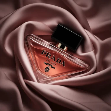 Prada Paradoxe 90 ml Kadın Parfümü EDP Çiçeksi Koku ile Fiyatı
