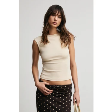 Grimelange Clea Kadın Yumuşak ve Esnek Kumaşlı Sırt Dekolte Detaylı Slim Fit Taş Rengi