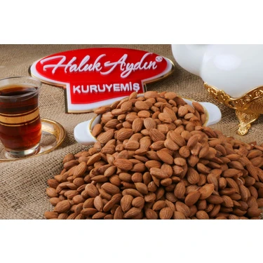 Haluk Aydın Kuruyemiş Haluk Aydın Çiğ Kayısı Çekirdeği 500 gr Türkiye Menşeli Doğal