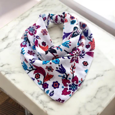 Als Tasarım Dünyası Mor Renk Içerisinde Çiçek Desenli Çok Amaçlı Bandana %100 Cotton BND8183, One