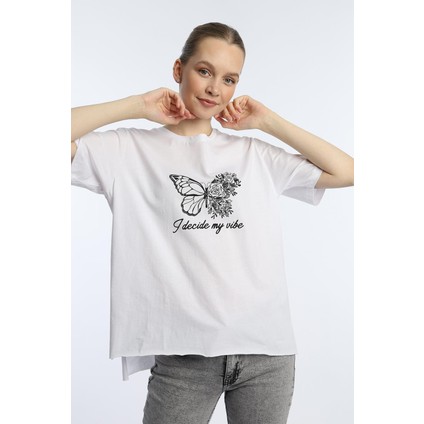 Kadın Bisiklet Yaka Kelebek Baskılı Oversize Tişört Beyaz modelleri