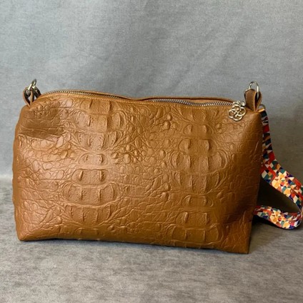El Yapımı Deri Görünümlü Kahverengi Kol Çantası - 19 x 29 cm modelleri