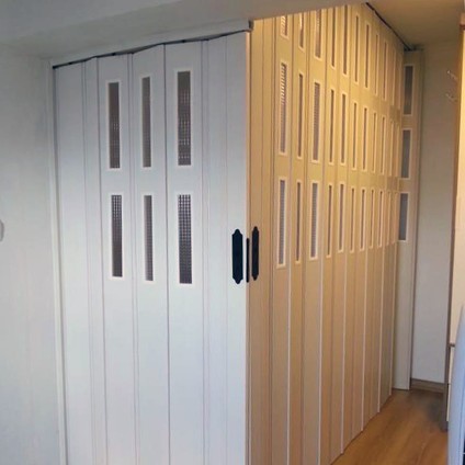 Beyaz Renkli 3 Sıra Camlı 12 mm - Çift Kanat - En 144 cm * Boy 200 cm Akordiyon Kapı fırsatları