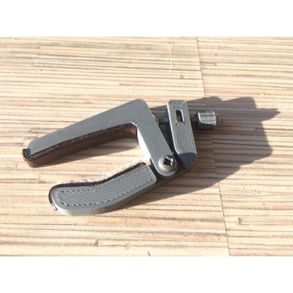 Baharsız Gitar Capo (Plastik Aparattır!!!) 3D indirimleri