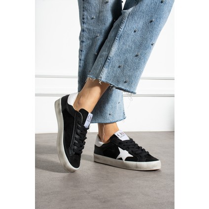 Golden On Kalsik Spor Ayakkabı modelleri