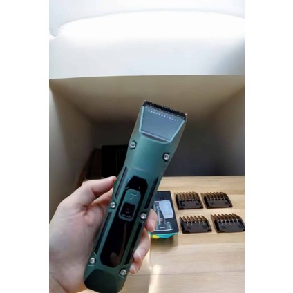 Tıraş Makinesi Dijital Göstergeli Turbo Motor Paslanmaz Çelik fırsatları