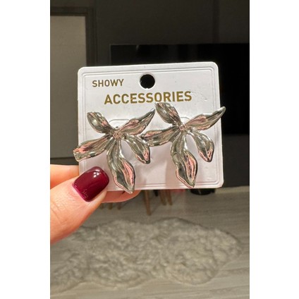 Kadın Çiçek Model Tarz Küpe