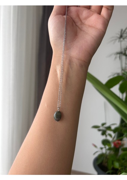 Yeşil akik kolye indirimleri