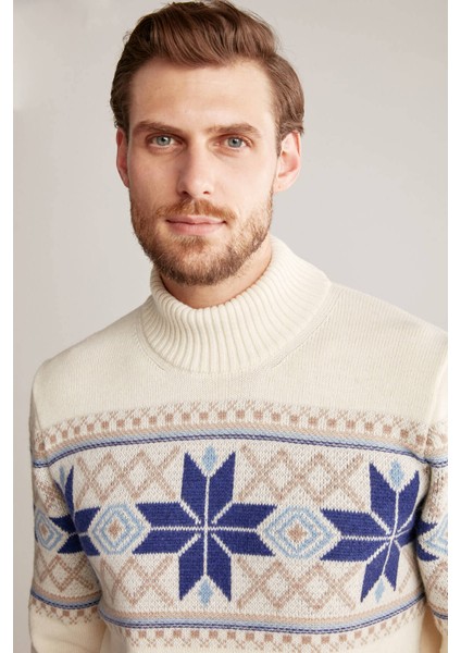 Kar Desenli Yarım Balıkçı Yaka Lambswool Ekru Kazak fırsatları