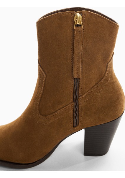 Süet Deri Bilekte Bot