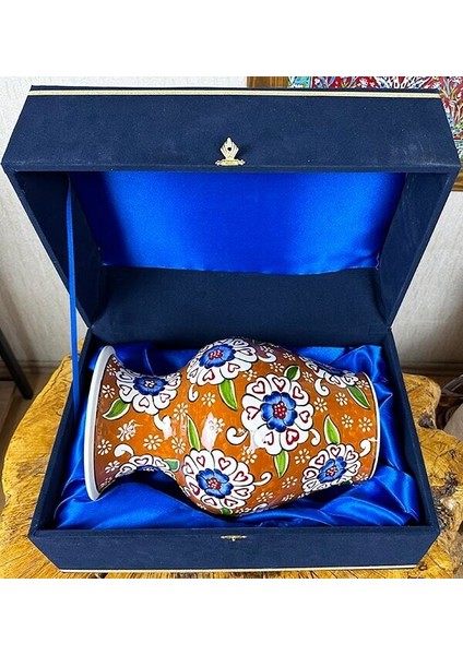 Çiçek Motifli Iznik Şah Vazo modelleri