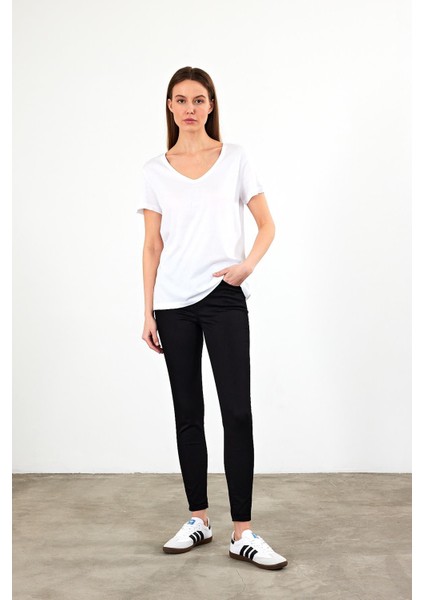 Kadın Boyfriend Beyaz V Yaka Regular Fit Modal Tişört (Lyocell) modelleri