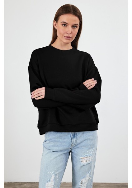 Kadın Mary Siyah Bisiklet Yaka Yumuşak Dokulu Basic Sweatshirt (Cupro)