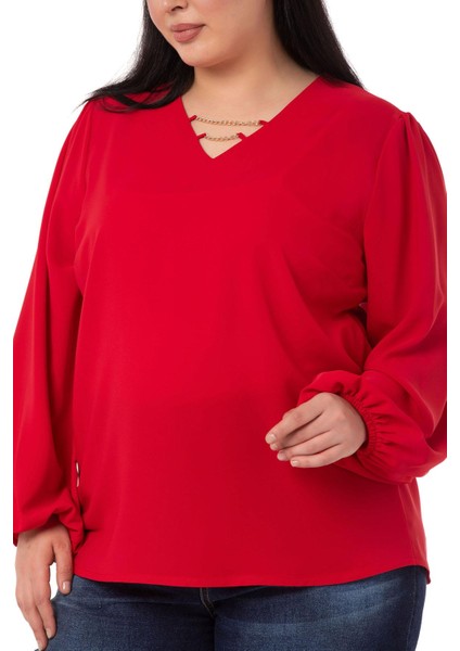 Büyük Beden Yakası Zincir Detaylı Kol Ağzı Lastikli Kırmızı Bluz fırsatları