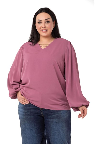 Büyük Beden Yakası Zincir Detaylı Kol Ağzı Lastikli Gül Kurusu Bluz