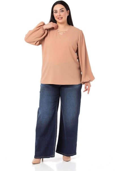 Büyük Beden Yakası Zincir Detaylı Kol Ağzı Lastikli Vizon Bluz fiyatları