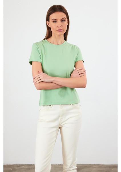 Kadın Rachel Çağla Bisiklet Yaka Slim Fit Basic Tişört