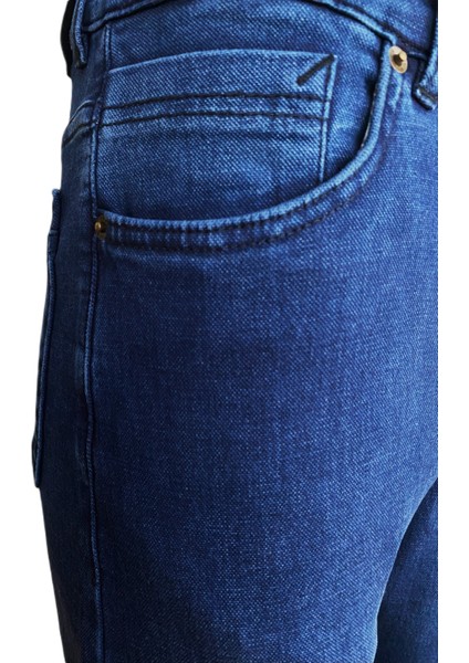 Erkek Normal Kesim Yüksek Bel Boru Paça Likralı Esnek Hafif Soldurmalı Kot Pantolon modelleri