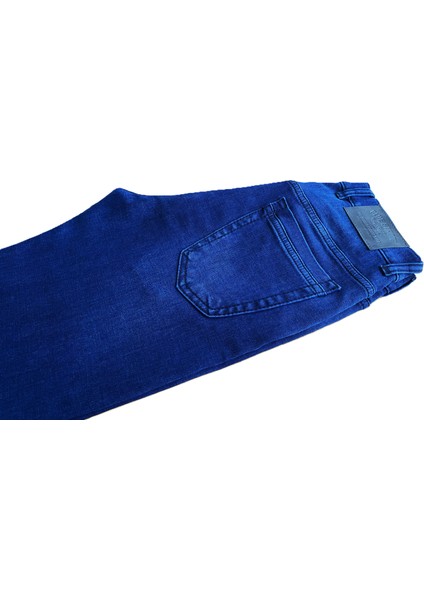 Erkek Normal Kesim Yüksek Bel Boru Paça Likralı Esnek Hafif Soldurmalı Kot Pantolon indirimleri