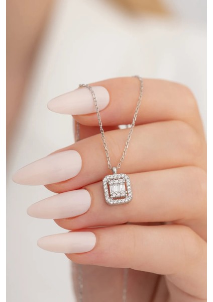 Kare Baget Taşlı Kadın Gümüş Kolye Zincir