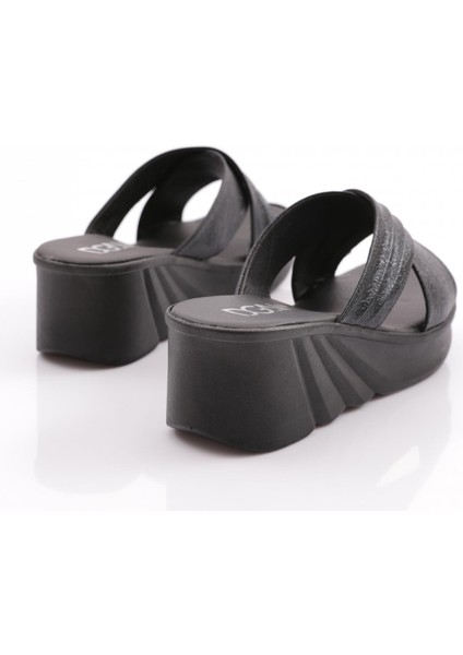 2132-22Y Kadin Çapraz Bantli Terlik modelleri