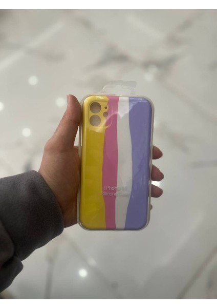 iPhone 11 Uyumlu Rainbow Renkli Şeritli Lansman Silikon Darbe Emici Telefon Kılıfı