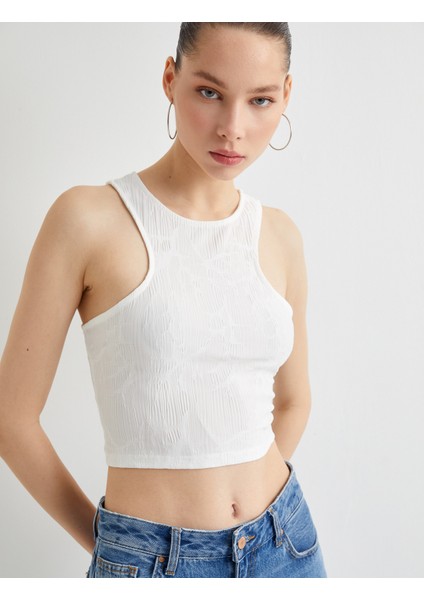 Asimetrik Crop Üst Dokulu Slim Fit Yuvarlak Yaka