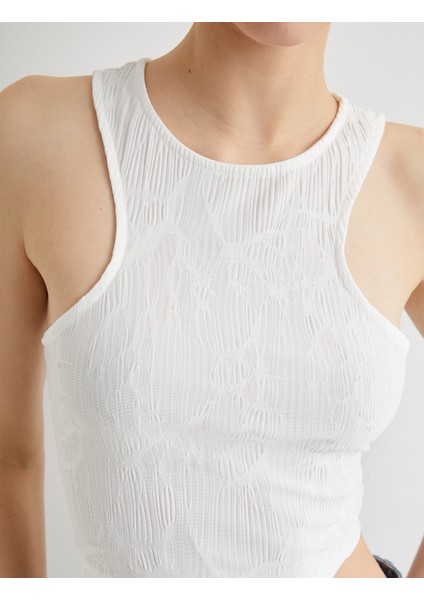 Asimetrik Crop Üst Dokulu Slim Fit Yuvarlak Yaka