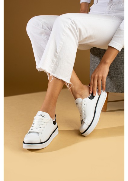 Rahat Taban Renk Şeritli Bağcıklı Kadın Sneaker 001-340-24BSIYAH