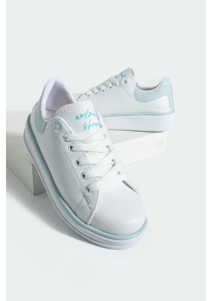 Rahat Taban Renk Şeritli Bağcıklı Kadın Sneaker 001-340-24BMAVI
