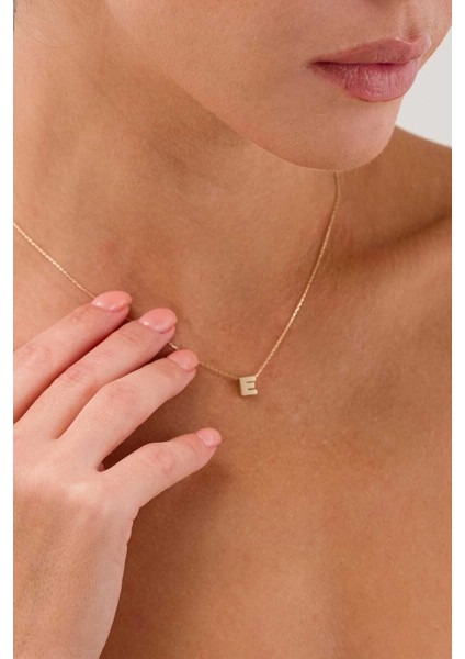 14 Ayar Altın E Harfli Kolye Altın Kolye